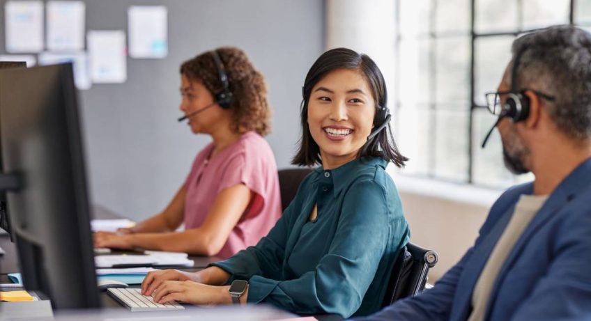Ce que la téléassistance change vraiment pour un senior seul