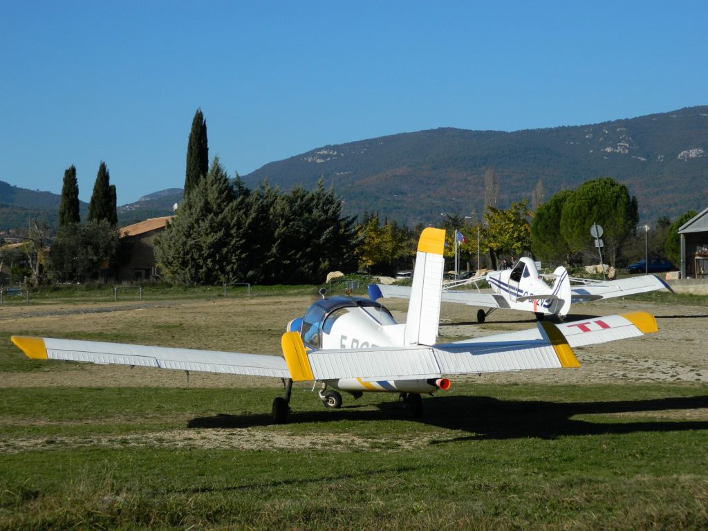 Fayence, Village Emblématique entre Côte d'Azur & Provence - Aérodrome